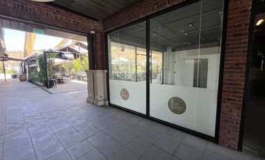 Arriendo Local Comercial Primer Piso Interior.
