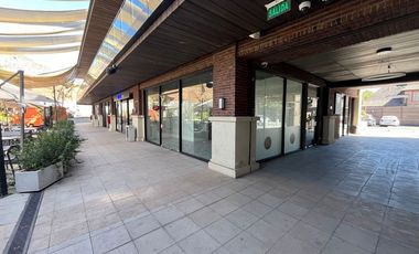 Arriendo Local Comercial Primer Piso Interior.