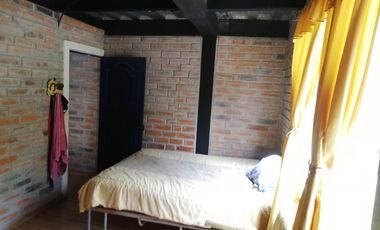 CASA EN VENTA UBICADA EN IBARRA, CON HERMOSA VISTA A LA LAGUNA