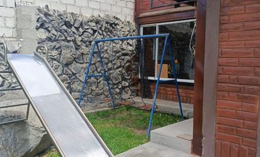 CASA EN VENTA UBICADA EN IBARRA, CON HERMOSA VISTA A LA LAGUNA