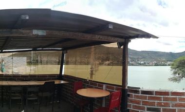 CASA EN VENTA UBICADA EN IBARRA, CON HERMOSA VISTA A LA LAGUNA