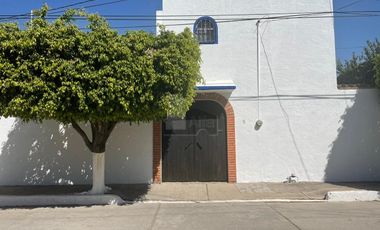 Casa en venta en Fracc. Jardines de San Antonio, Irapuato, Gto.