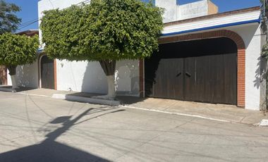 Casa en venta en Fracc. Jardines de San Antonio, Irapuato, Gto.