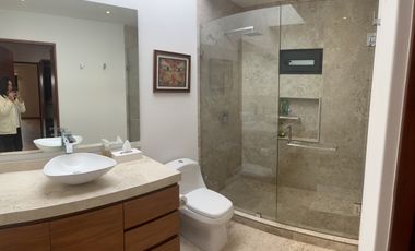 Casa en Venta en Club de Golf los Encinos