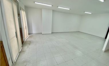 SE VENDE OFICINA DE 49 M2 EN EL EDIFICIO DAVIVIENDA, SANTA MARTA
