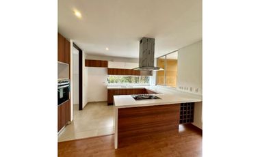 CASA EN VILLA LOS PINOS EN VENTA, CAJICA