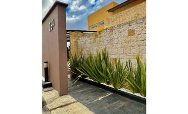 CASA EN VILLA LOS PINOS EN VENTA, CAJICA