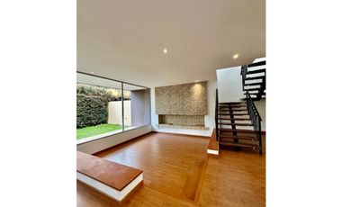 CASA EN VILLA LOS PINOS EN VENTA, CAJICA