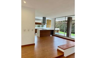 CASA EN VILLA LOS PINOS EN VENTA, CAJICA