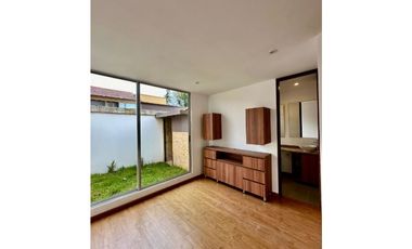 CASA EN VILLA LOS PINOS EN VENTA, CAJICA