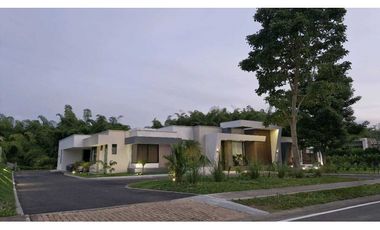 Casa campestre de lujo en Cerritos-Pereira