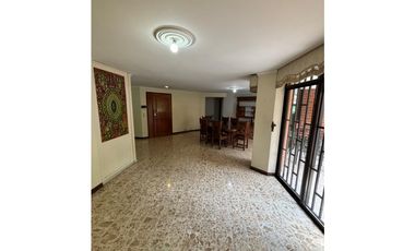 VENTA  AMPLIO APARTAMENTO LAURELES SANTA TERESITA EXCELENTE UBICACIÓN
