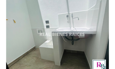 VENDO CASA MEDIANERA EN UNIDAD ABIERTA EN LA CEJA, ANTIOQUIA