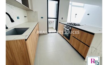 VENDO CASA MEDIANERA EN UNIDAD ABIERTA EN LA CEJA, ANTIOQUIA