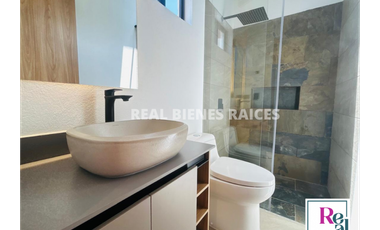 VENDO CASA MEDIANERA EN UNIDAD ABIERTA EN LA CEJA, ANTIOQUIA