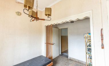 VENTA CASA 3 AMBIENTES CON FONDO REMEDIOS ESCALADA