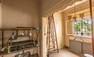 VENTA CASA 3 AMBIENTES CON FONDO REMEDIOS ESCALADA