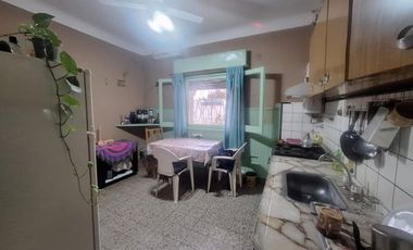 VENTA CASA MULTIFAMILIAR ALEJANDRO KORN 4 AMBIENTE