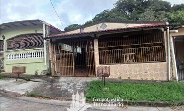 SE VENDE CASA EN VILLA LUCRE 3 RECMARAS KAF