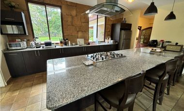 PENONOME / CASA DE CAMPO / 4046 M2 / AMOBLADA / VISTA AL RIO ZARATI