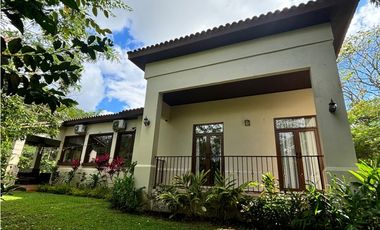 PENONOME / CASA DE CAMPO / 4046 M2 / AMOBLADA / VISTA AL RIO ZARATI