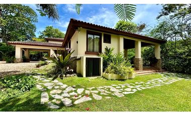 PENONOME / CASA DE CAMPO / 4046 M2 / AMOBLADA / VISTA AL RIO ZARATI