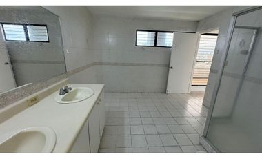 VENTA APARTAMENTO 355 M2 HATO PINTADO 12 DE OCTUBRE PH SKY VIEW KAF