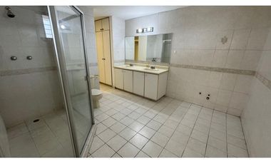 VENTA APARTAMENTO 355 M2 HATO PINTADO 12 DE OCTUBRE PH SKY VIEW KAF