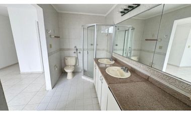 VENTA APARTAMENTO 355 M2 HATO PINTADO 12 DE OCTUBRE PH SKY VIEW KAF