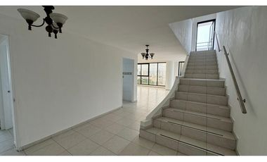 VENTA APARTAMENTO 355 M2 HATO PINTADO 12 DE OCTUBRE PH SKY VIEW KAF