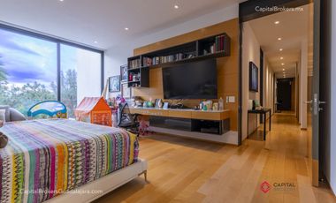 Espectacular Casa de Lujo con Alberca en Bugambilias en Venta