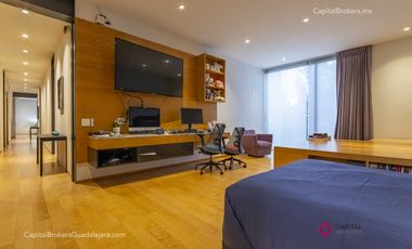 Espectacular Casa de Lujo con Alberca en Bugambilias en Venta