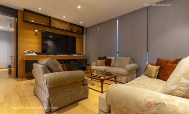 Espectacular Casa de Lujo con Alberca en Bugambilias en Venta