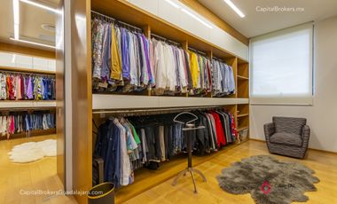 Espectacular Casa de Lujo con Alberca en Bugambilias en Venta
