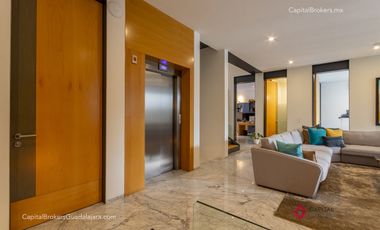 Espectacular Casa de Lujo con Alberca en Bugambilias en Venta