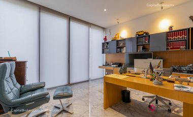 Espectacular Casa de Lujo con Alberca en Bugambilias en Venta