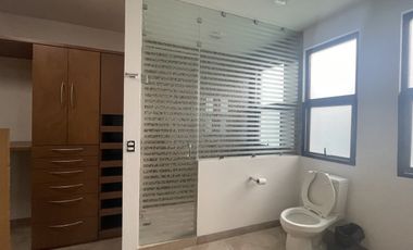 CASA en VENTA, CLUB DE GOLF LOS ENCINOS, LERMA, ESTADO DE MÉXICO