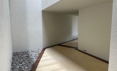 VENTA Hermosa casa diseño Legorreta, Club de Golf Los Encinos, Lerma Edo de Mex