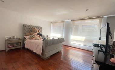 Venta Casa en Tecamachalco con amplios espacios y muy iluminada