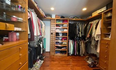 Venta Casa en Tecamachalco con amplios espacios y muy iluminada