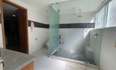 Venta Casa en Tecamachalco con amplios espacios y muy iluminada
