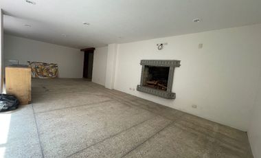 Venta Casa en Tecamachalco con amplios espacios y muy iluminada