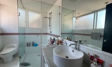 Venta Casa en Tecamachalco con amplios espacios y muy iluminada