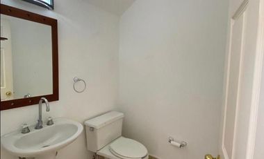 En Venta o Renta casa en Los Robles, Lerma, Estado de México