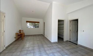 En Venta o Renta casa en Los Robles, Lerma, Estado de México