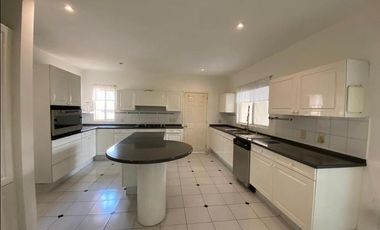 En Venta o Renta casa en Los Robles, Lerma, Estado de México