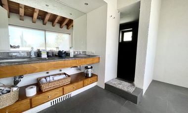 Venta preciosa casa en Club de Golf Los Encinos, Lerma, Edo de Mexico