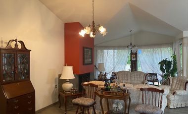 En venta hermosa casa en Calle cerrada en La Herradura