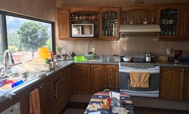 En venta hermosa casa en Calle cerrada en La Herradura