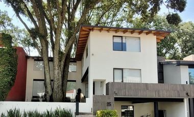 Club de Golf Los Encinos. Se vende preciosa casa muy iluminada